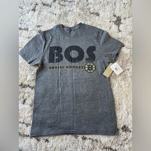 Boston Bruins NHL official t-shirt, size S. NWT!